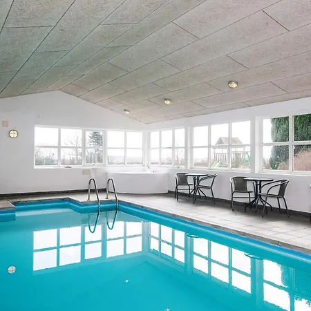 16 Person In Haderslev-by Traum