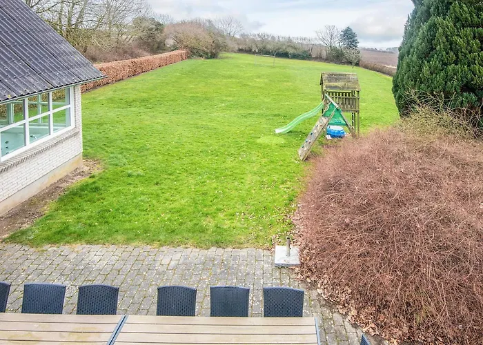 16 Person In Haderslev-by Traum *